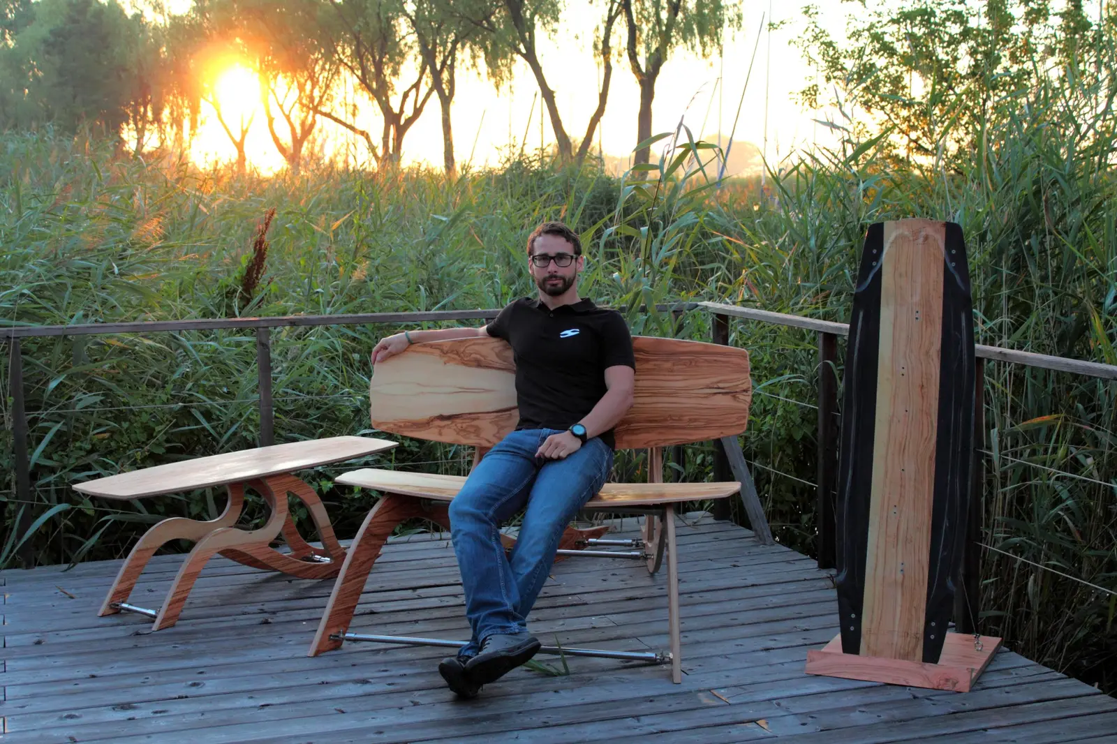 Herbert Schiwampl mit einem Möbel der HSPi Furniture Linie