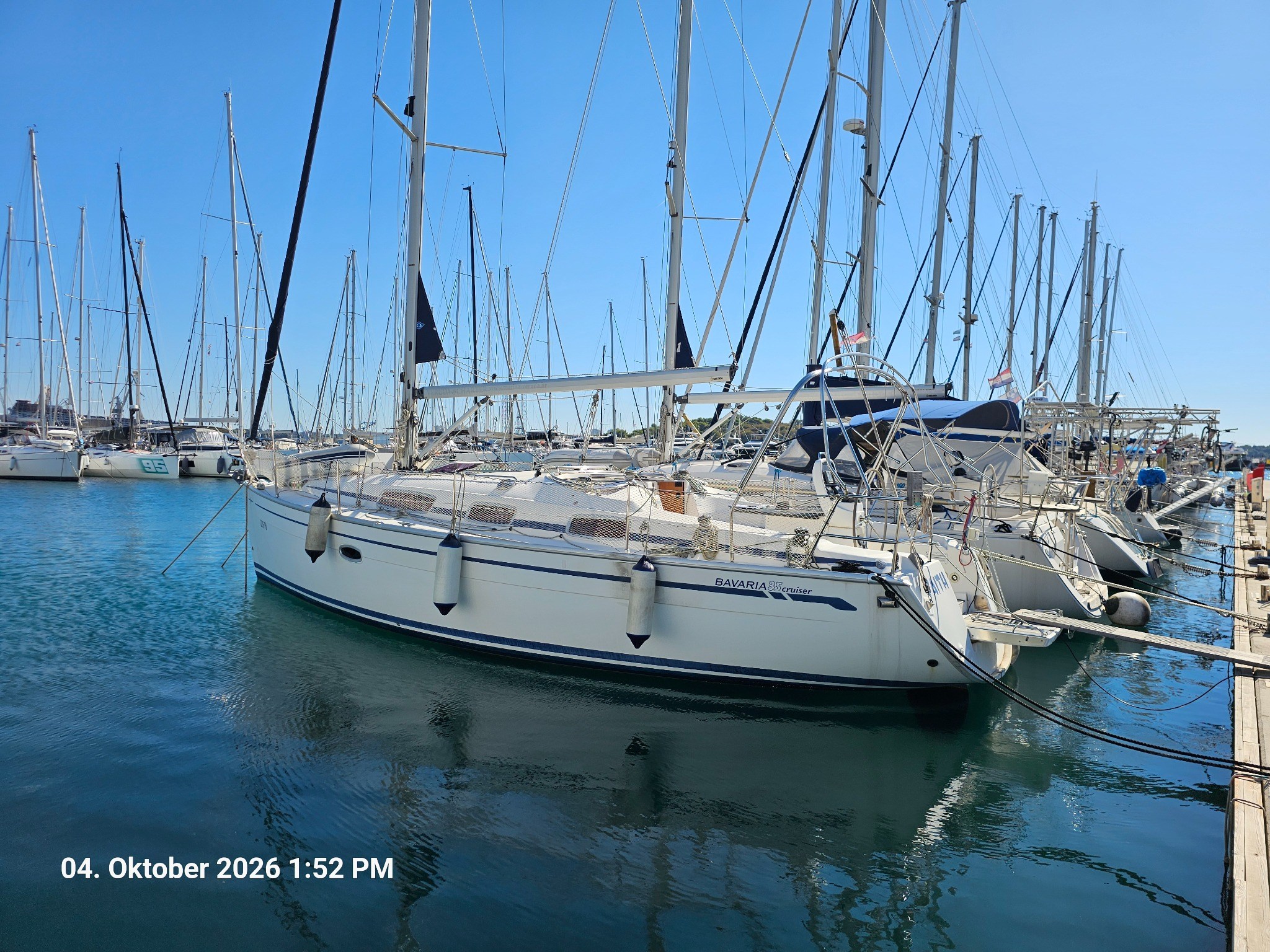 Bavaria 35 Cruiser FAITH am Liegeplatz in der Marina Polesana in Pula
